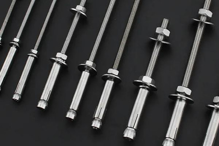 超長螺栓連接時是否需要特殊工具？扳手不可少！